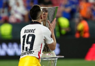 Eintracht campeón de la Europa League, con Borré figura de la final