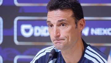 Scaloni se emocionó profundamente al hablar de la lesión de Joaquín Panichelli y dio por finalizada la conferencia de prensa